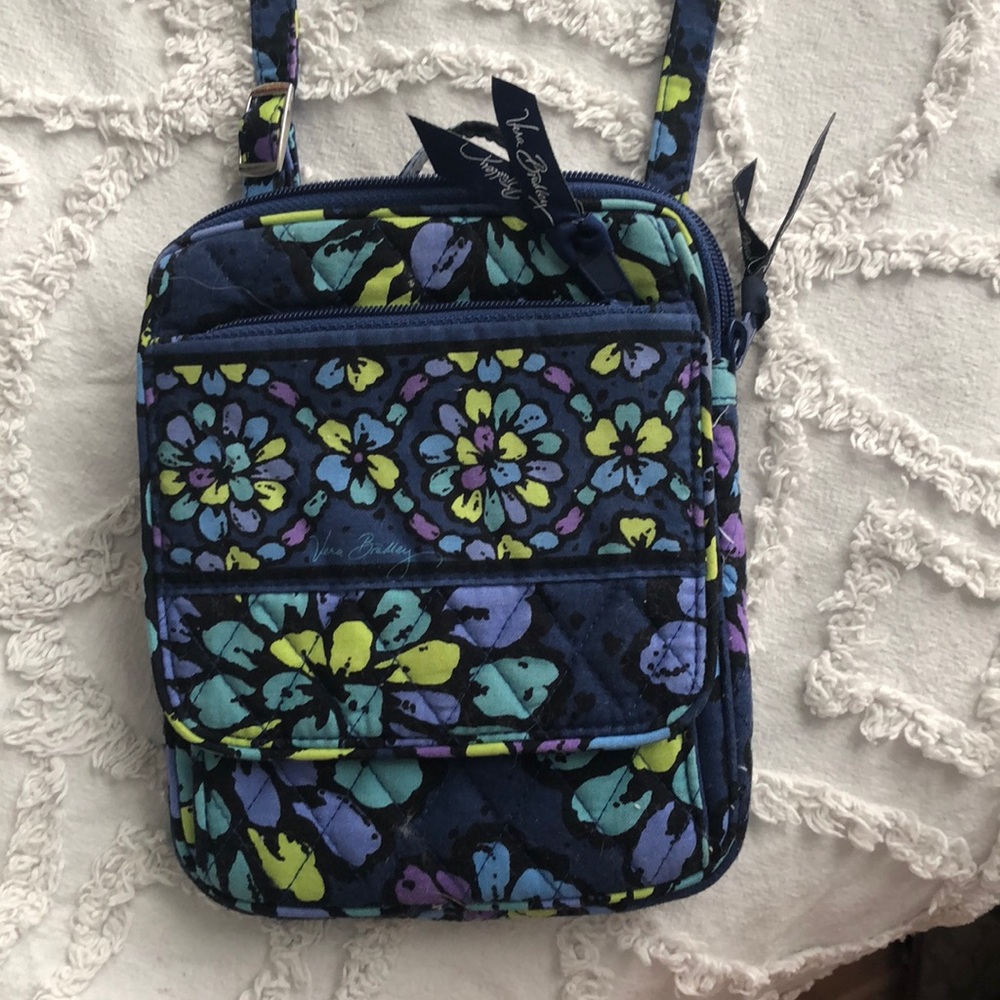 Vera bradley crossbody bag
